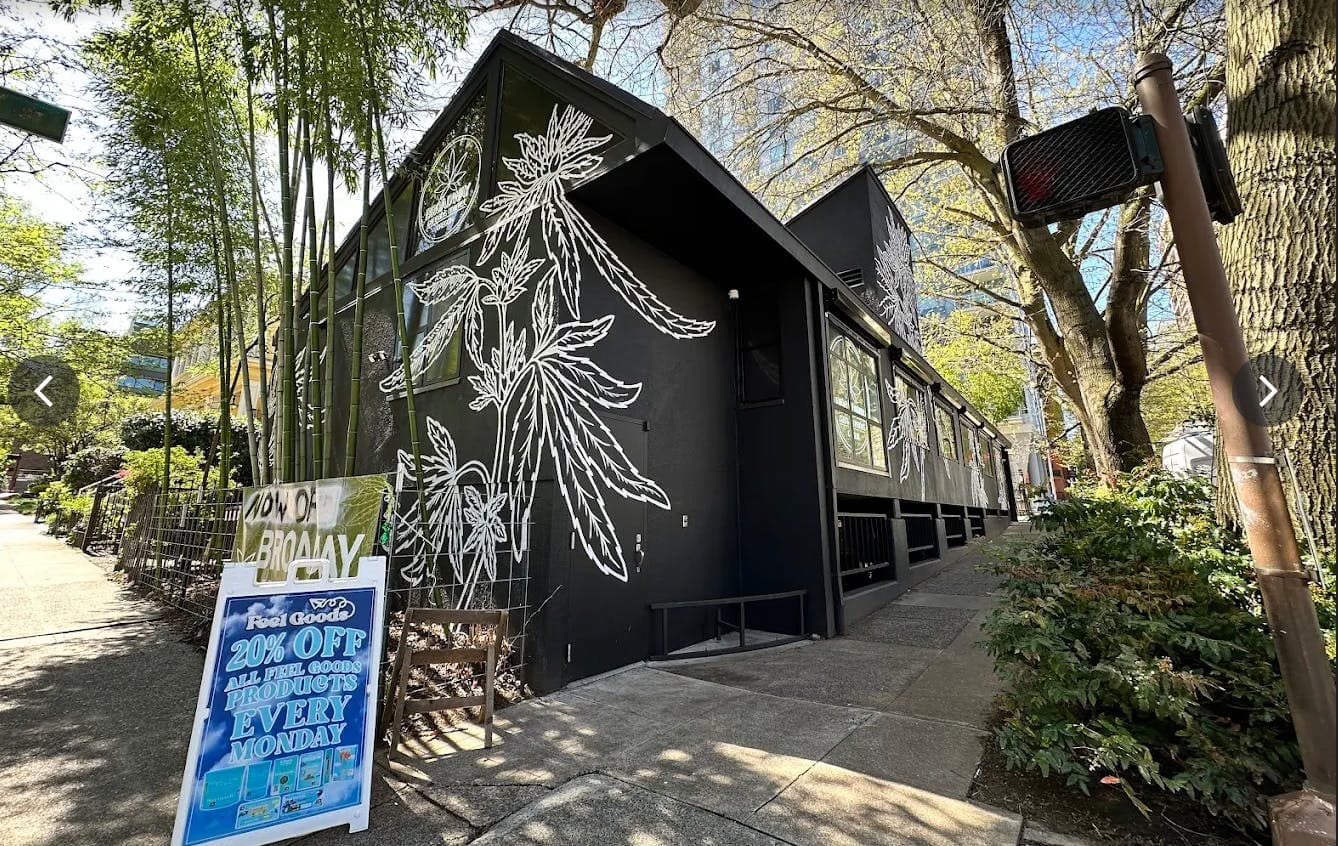 Broadway Cannabis Market - SW Clay logo