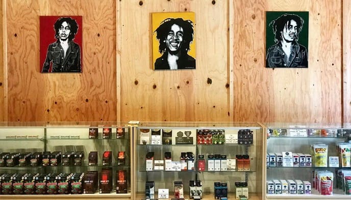 Hangar 420 East (Snohomish) logo